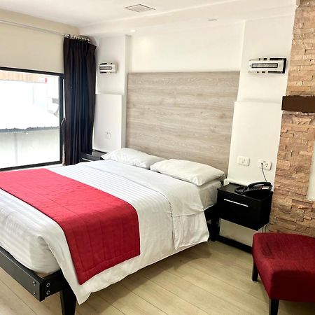 Hotel Imperial Ambato Exteriör bild