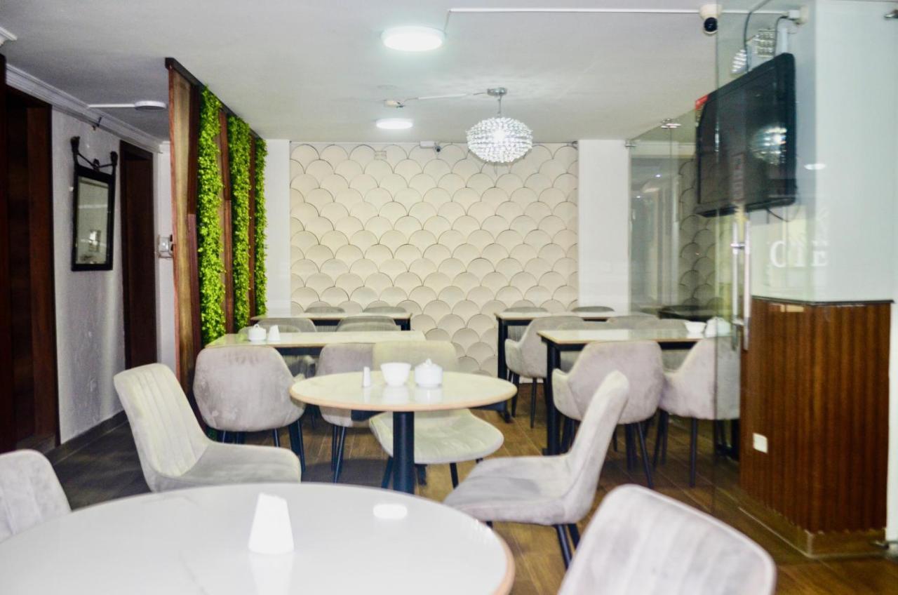 Hotel Imperial Ambato Exteriör bild