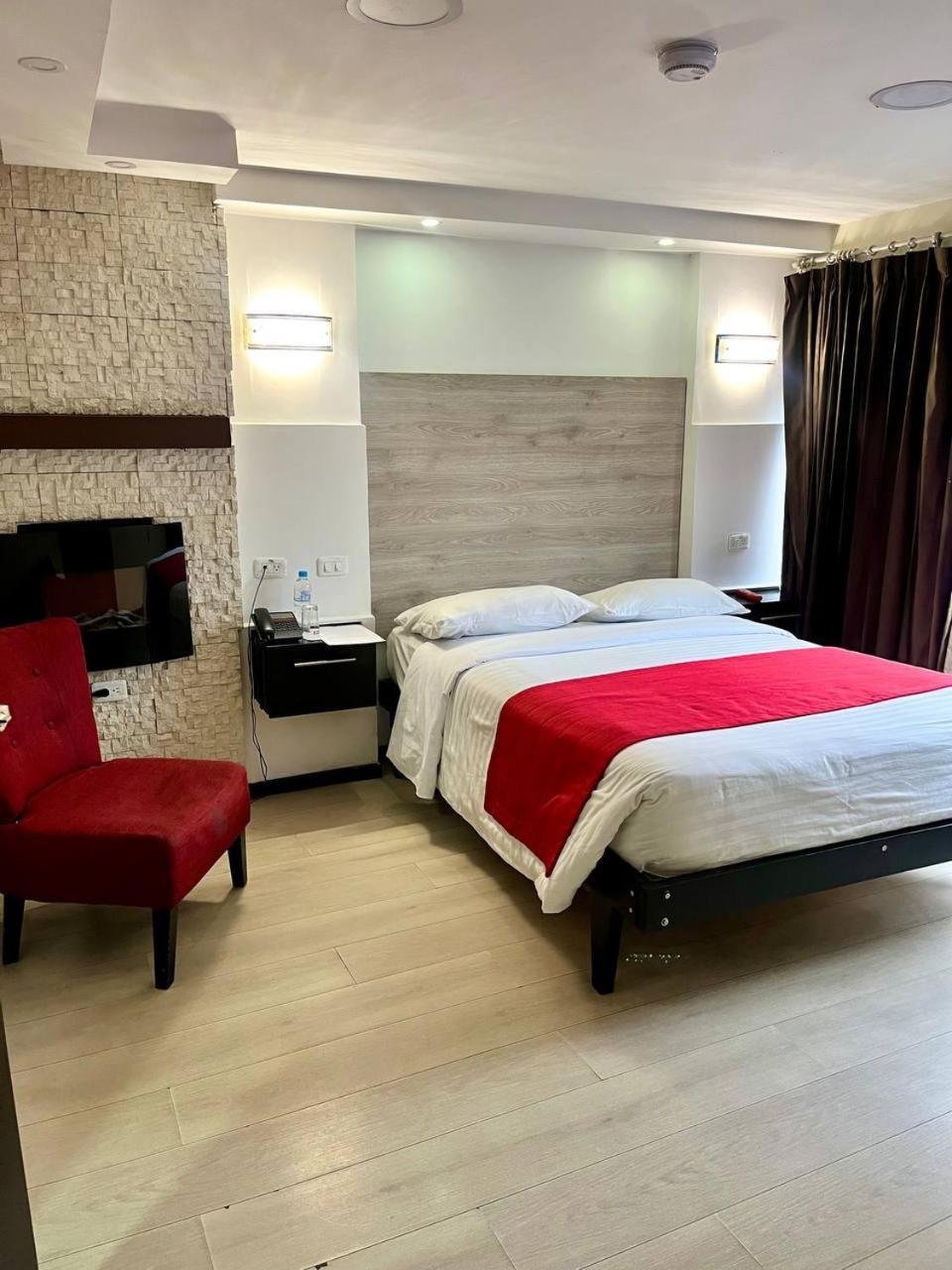 Hotel Imperial Ambato Exteriör bild