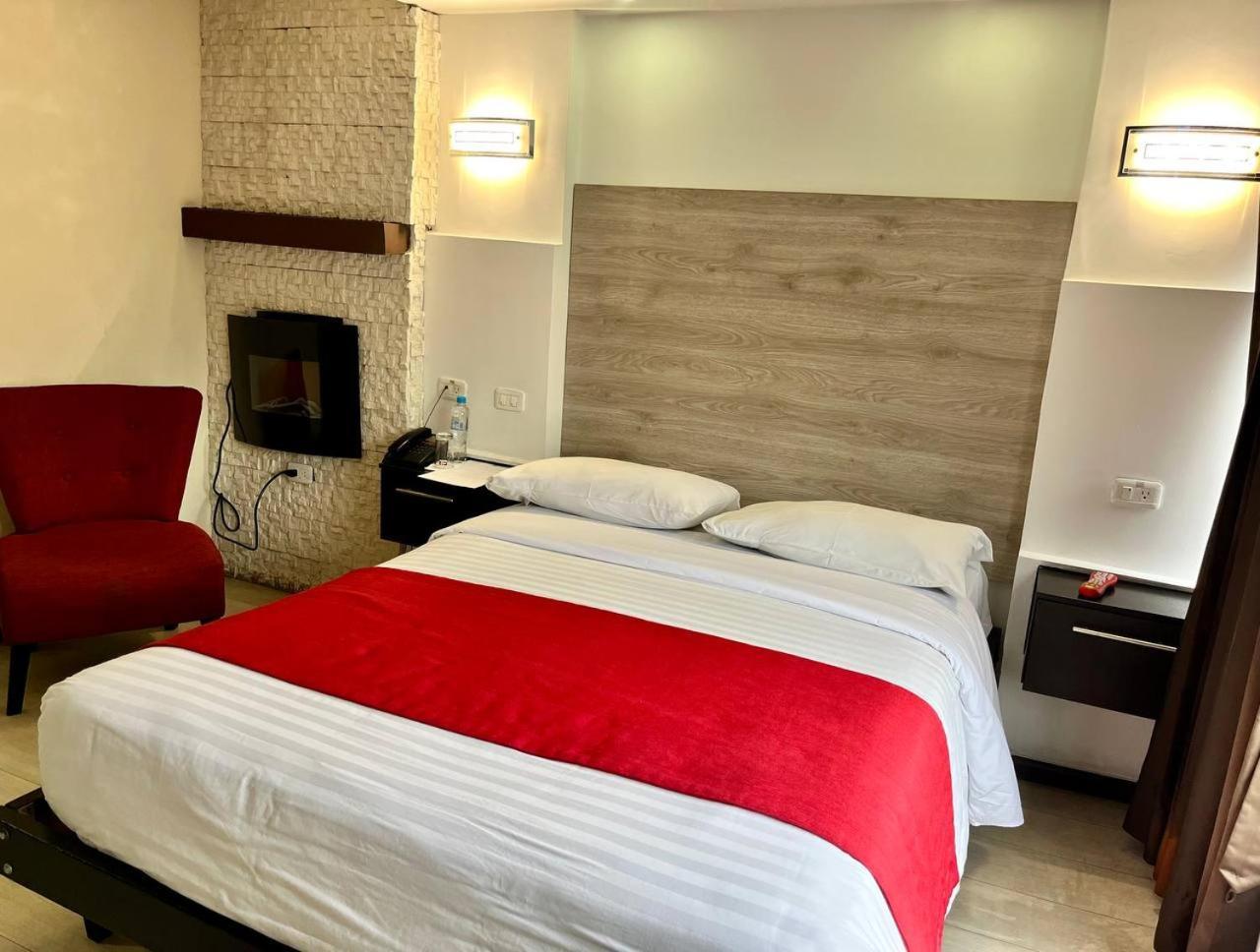 Hotel Imperial Ambato Exteriör bild