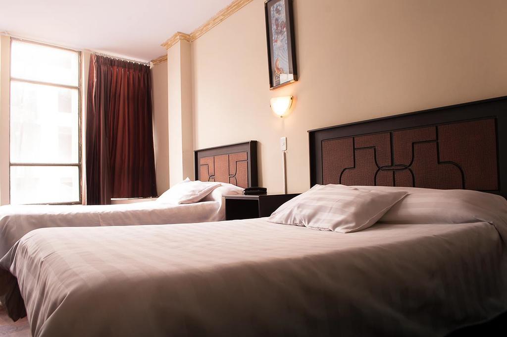 Hotel Imperial Ambato Exteriör bild