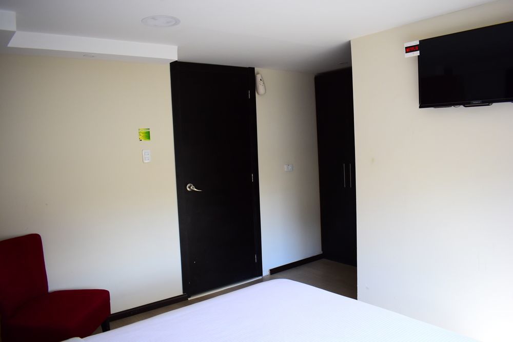 Hotel Imperial Ambato Exteriör bild